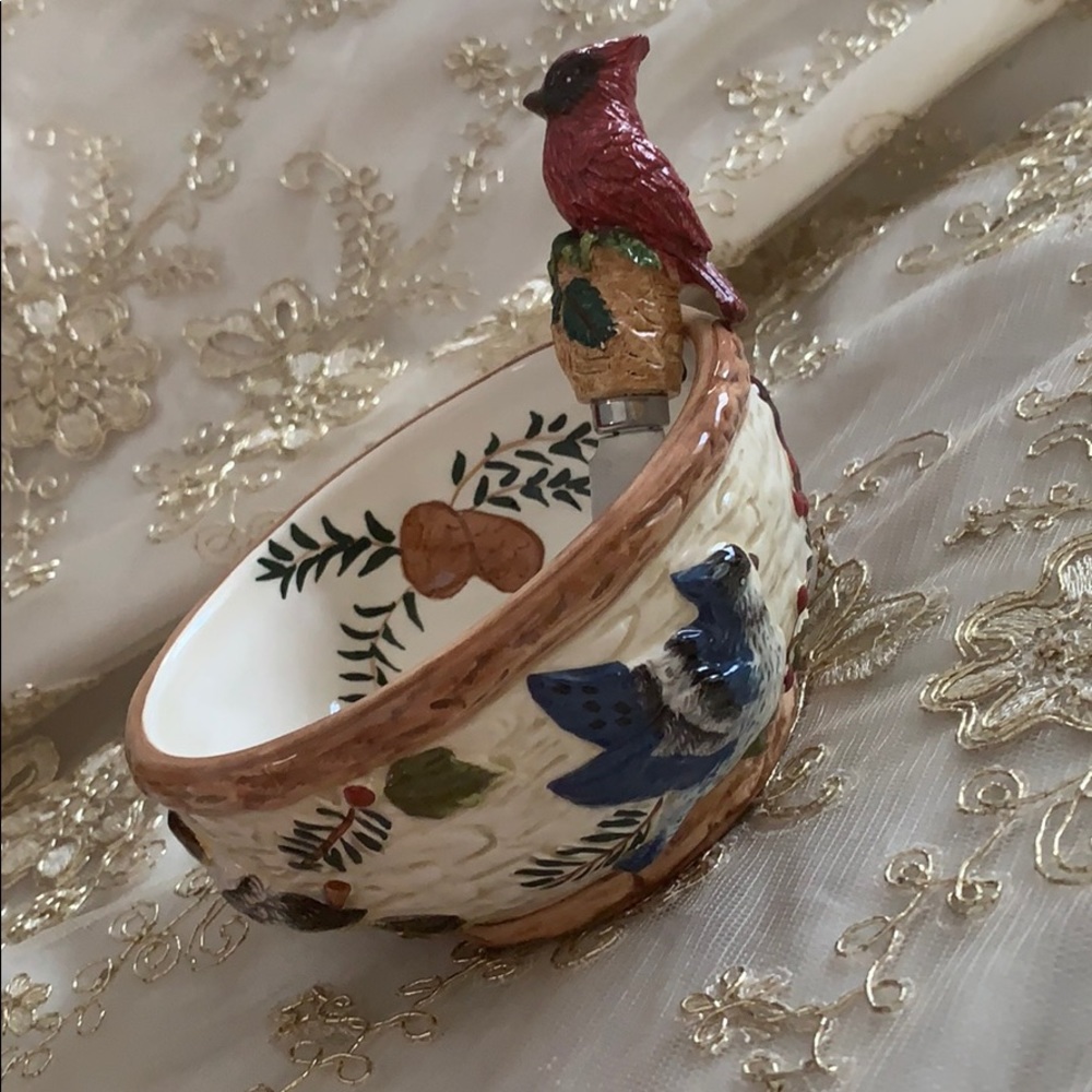 2 piece pottery Red Robin dip bowl